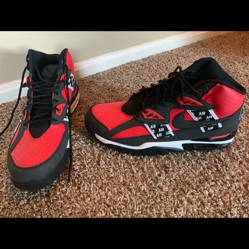 Nike air shoes size 13